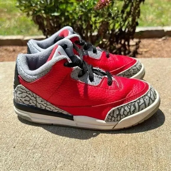 Nike Jordan Retro 3 SE Fire Red Toddler Sneakers