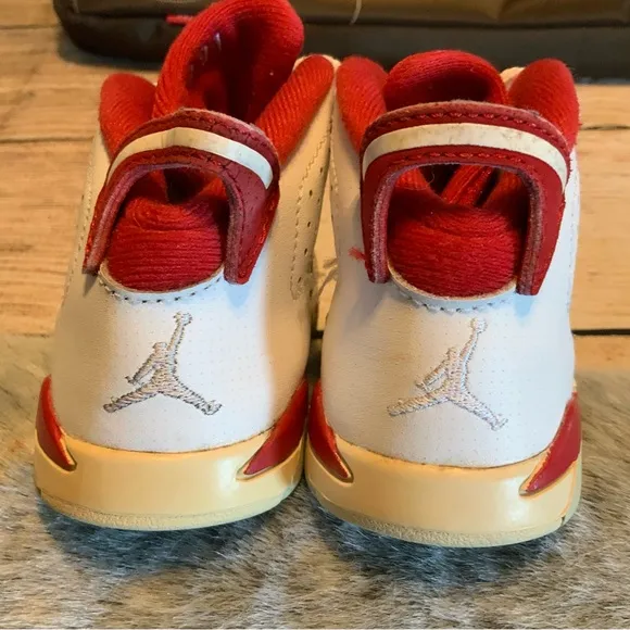 Nike Kids Air Jordan 6 Retro Red/White Shoes Size 6C