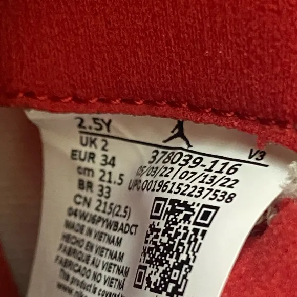 Nike Little Boys Air Jordan 11 Retro Varsity Red Sneakers