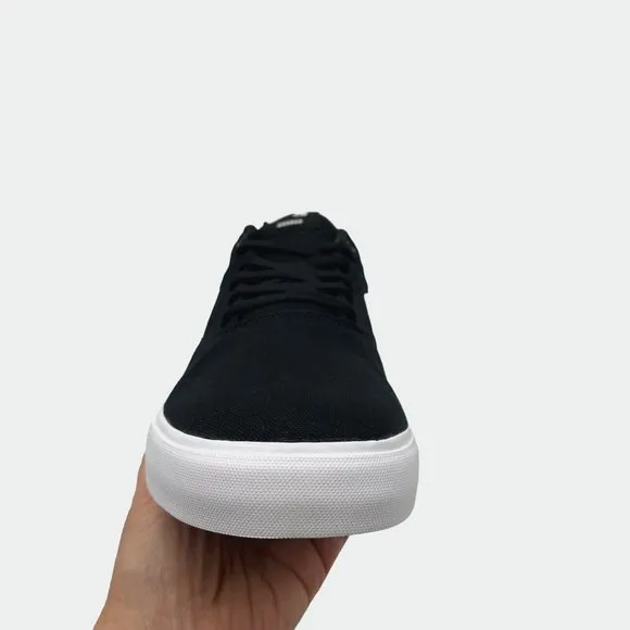 Nike Men's Canvas Skate Shoes Size 13 Black &amp; White Lace up Fashion Sneakers