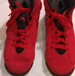 Nike Red and Black Sneakers Size 6.5 youth Jordan 6  retro Toro Bravo in great