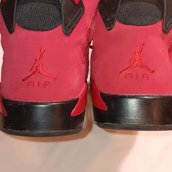 Nike Red and Black Sneakers Size 6.5 youth Jordan 6  retro Toro Bravo in great