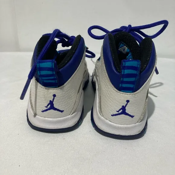 Nike Retro Air Jordan 10 Charlotte Hornets Sneakers