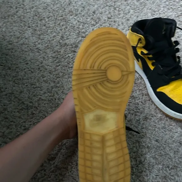 Nike retro mid new love size 6.5 Y Black and Yellow Sneakers