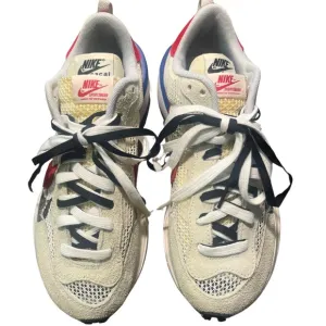 Nike Sneakers - Cream and Blue