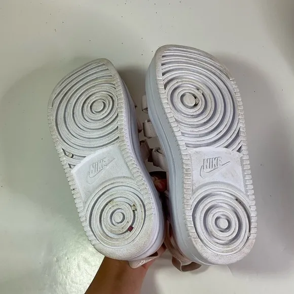 Nike Women’s Icon Classic Barely Rose Sandals Size 11