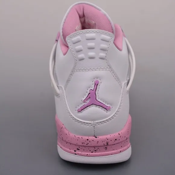 Nike Women's Sneakers in White and Pink