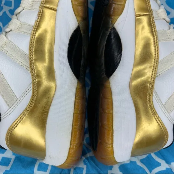 Nike Youth size 7y Air Jordan 11 low closing ceremony retro OG GS kids sneakers