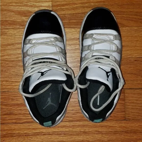 NIKE AIR JORDAN 11 RETRO Sneakers