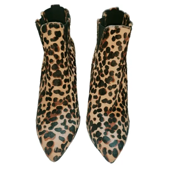 Nine West Leopard Print Ankle Boots with Elastic Panels  Brand New Size 11
