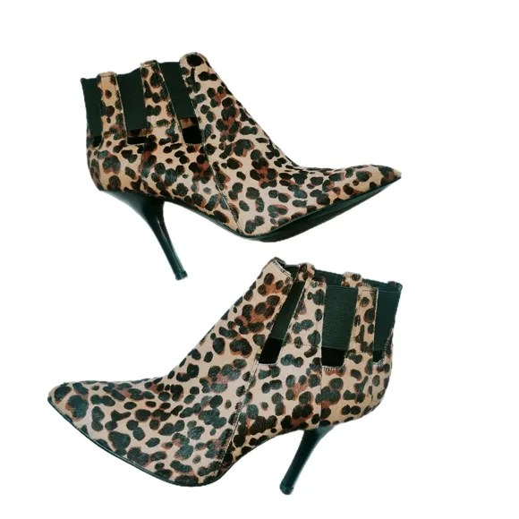 Nine West Leopard Print Ankle Boots with Elastic Panels  Brand New Size 11