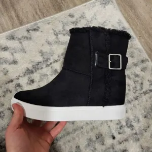Nine West suede boots
