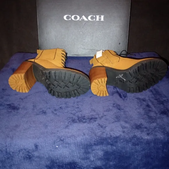NWB Coach Haven Suede Boots Raw Umber Size 8.5B