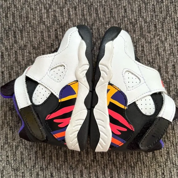 NWOB AIR Jordan AJ 8 Retro BT Infants Sneakers White Size 4C