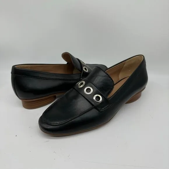 NWOB Bernardo Black Eyelet Leather Slip On Casual Loafers Womens Size 6.5