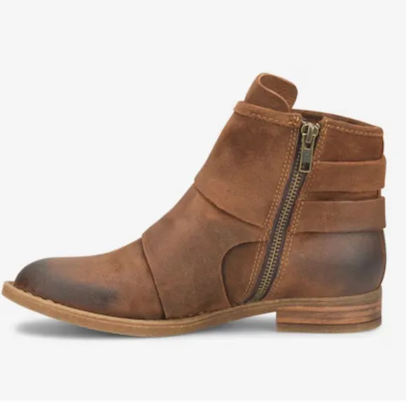 NWOB Born Moraga Brown Leather Boots Women's Size 9.5 New
