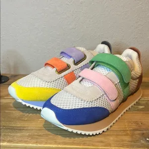 NWOB Charlotte Stone Conway Retro Mismatched Sneakers size 8
