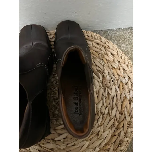 NWOB Josef Seibel Square Toe Chelsea Slip on Mid Calf Brown Leather Boots 9/9.5