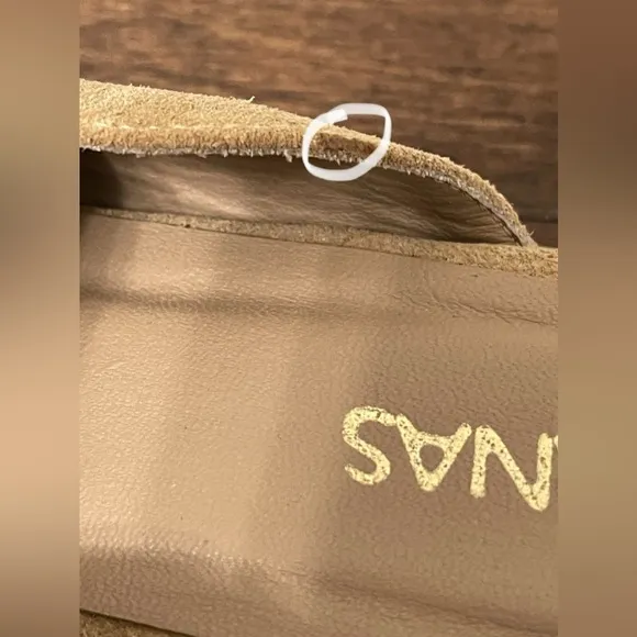 NWOB Kaanas Tan Suede Slide-On Mules Size 8