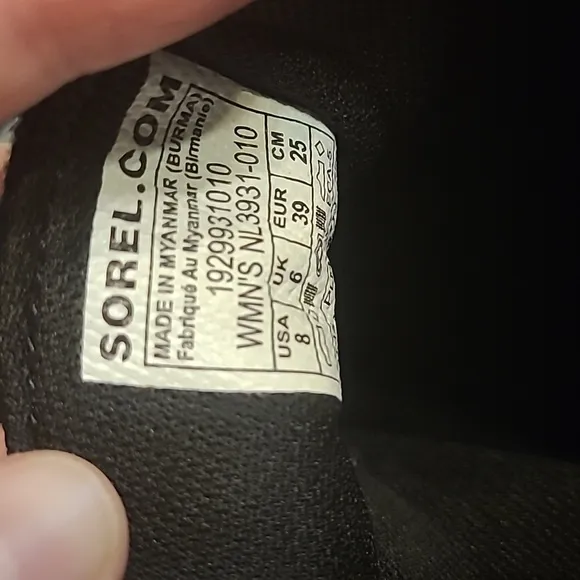NWOB SOREL blue buffalo plaid boots