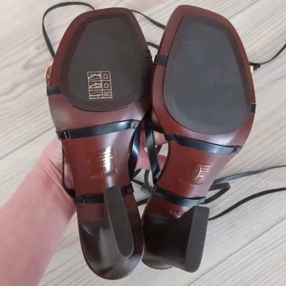 NWOB Tory Burch Artisanal Knot Heeled Sandals