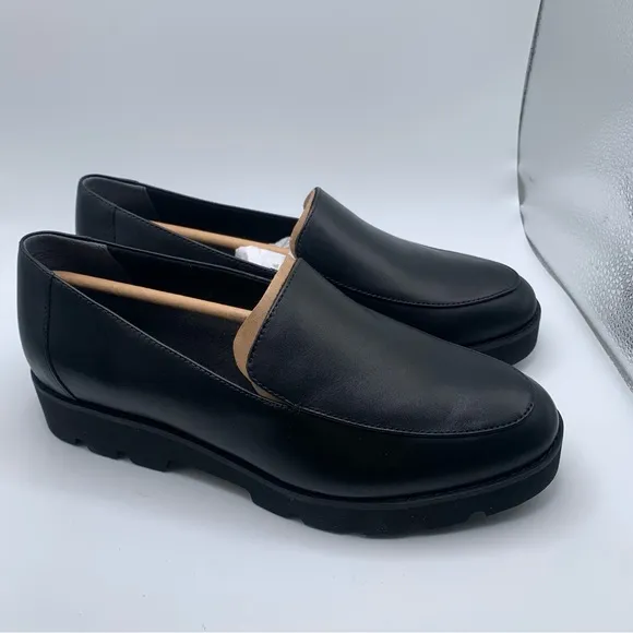 NWOB Vionic Womens Kensley Leather Slip On Loafers size 7 black leather 1083
