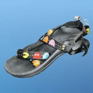 NWOB Kid’s Chaco PAC-MAN 80s Arcade Classic Z/Sandals Size Youth 2