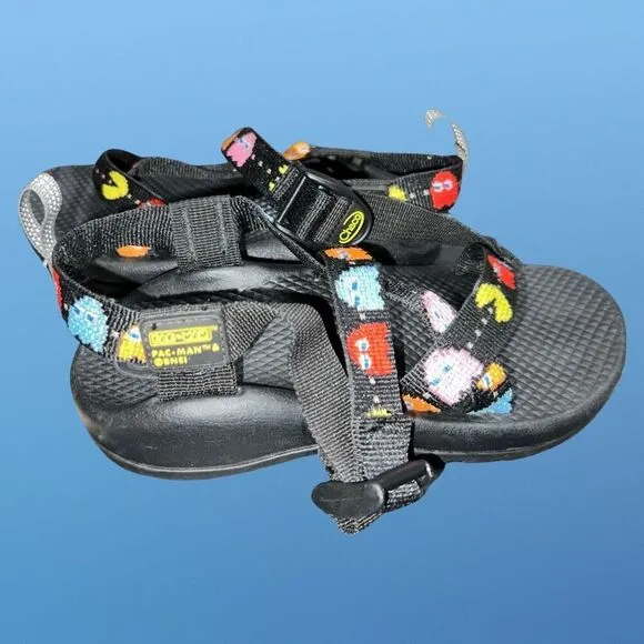 NWOB Kid’s Chaco PAC-MAN 80s Arcade Classic Z/Sandals Size Youth 2