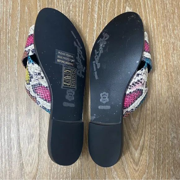 *NWOT* Alice   Olivia Crisscross Snake Skin Flat Slide Sandals Womens 8.5 M