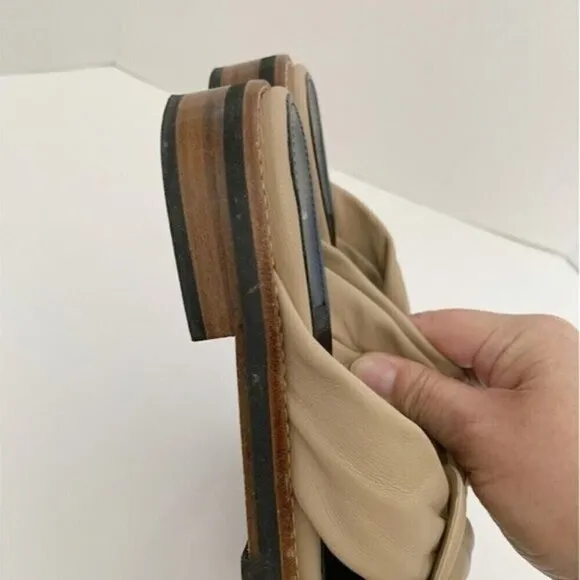 NWOT Aquatalia Italy Harley Leather Slip on Strappy Flat Summer Slide Sandals