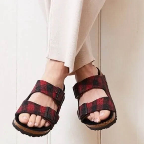 NWOT Birkenstock Women’s Arizona Rivet Black/Red Plaid Wool / Shearling Lined