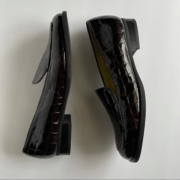 NWOT BRUNO MAGLI Dark brown Patent Leather Loafers Size 7.5 D