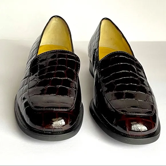 NWOT BRUNO MAGLI Dark brown Patent Leather Loafers Size 7.5 D