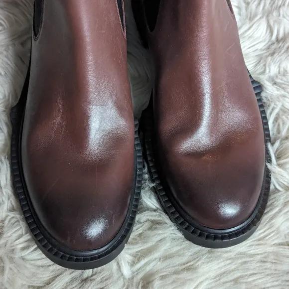 NWOT Coach Lyden Chelsea Boots in Brown
