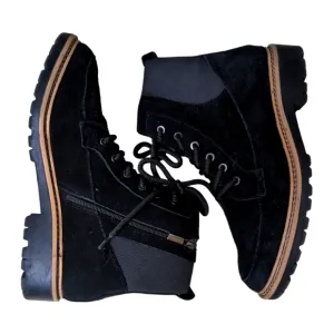NWOT Crown Vintage Boots Shay Ankle Black Suede Leather Lace Up Women's Size 9.5