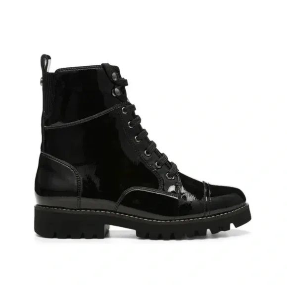 NWOT Donald Pliner Easeci Boots in Crinkle Patent Black