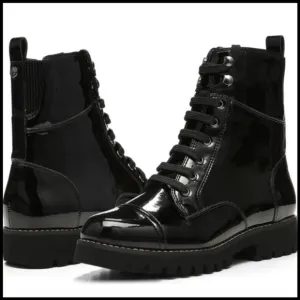 NWOT Donald Pliner Easeci Boots in Crinkle Patent Black