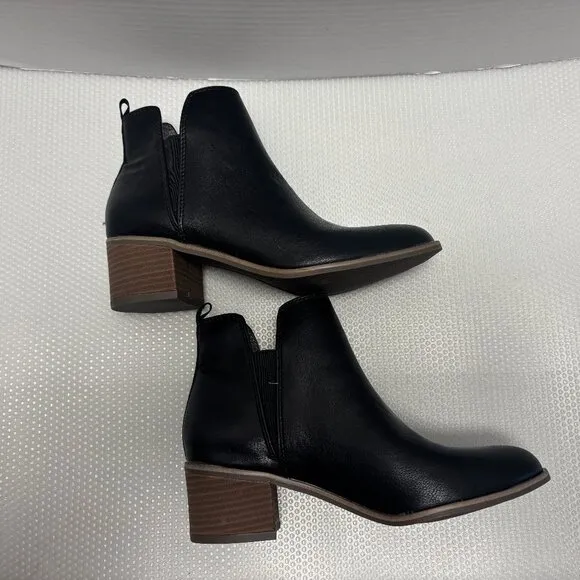 NWOT - Dr. Scholl's Slip On Chelsea Ankle Boot - Women's Size 6.5 - 1170