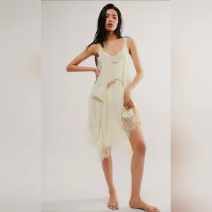 NWOT Free People Intimately Hearts on Fire Slip ~ Ivory ~ XS