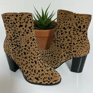 NWOT GIBSON LATIMER CHEETAH SUEDE BOOTS