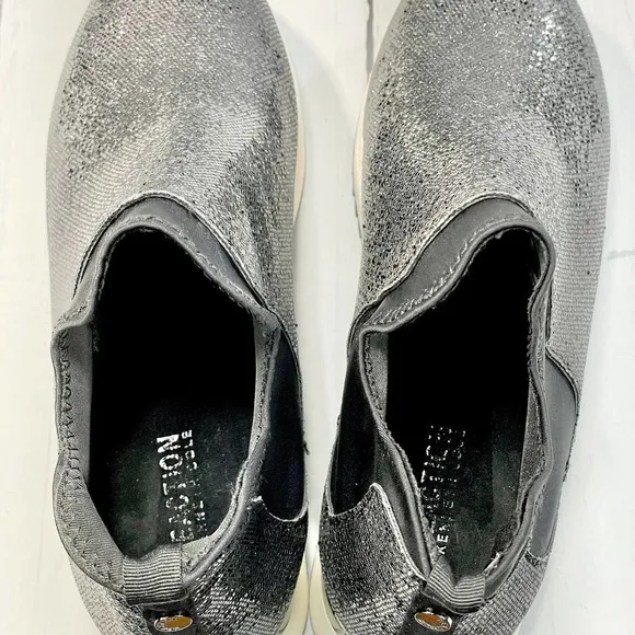 NWOT Kenneth Cole Cameron Chelsea Jogger Sneaker (Size 9.5)
