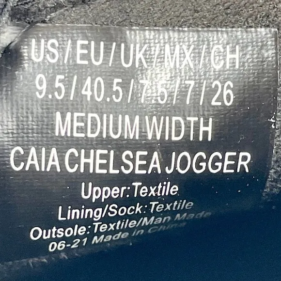 NWOT Kenneth Cole Cameron Chelsea Jogger Sneaker (Size 9.5)