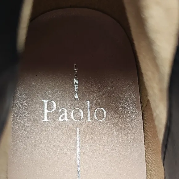 NWOT Linea Paolo Sochi Booties Ankle Boots Pebbled Leather Square Toe Black 9