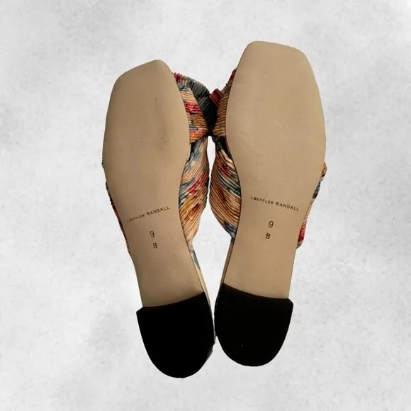 NWOT! Loeffler Randall - Butter Daphne Knot Flat Sandals