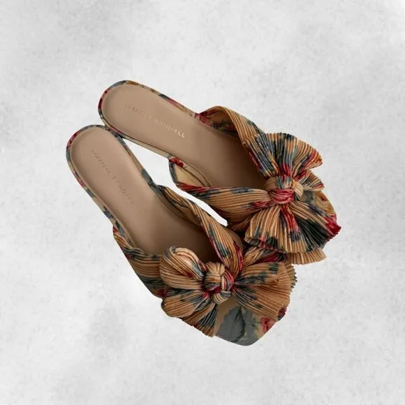 NWOT! Loeffler Randall - Butter Daphne Knot Flat Sandals