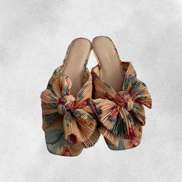 NWOT! Loeffler Randall - Butter Daphne Knot Flat Sandals