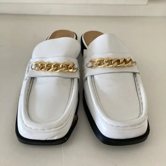 NWOT Maeve Anthropologie Slip On White Leather Gold Chain Loafers Sz 37
