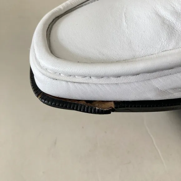 NWOT Maeve Anthropologie Slip On White Leather Gold Chain Loafers Sz 37
