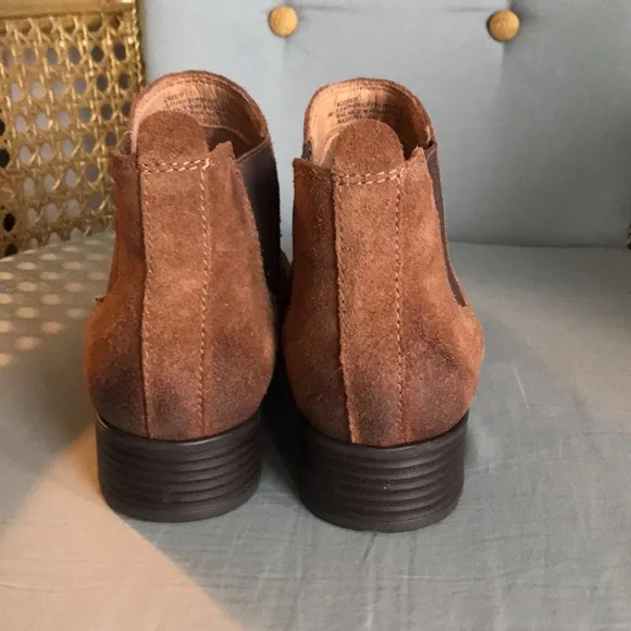 NWOT Montana brown suede slip on slouch front ankle booties Sz 8 minimalist