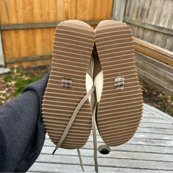 Nwot Rag &amp; Bone Retro Runner Sneakers size 40 or 9.5‎ us
